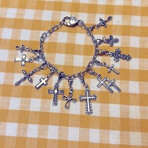 Pretty bracelet with detachable crosses